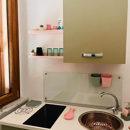 La Rosa - A Due Passi Dal Marta
